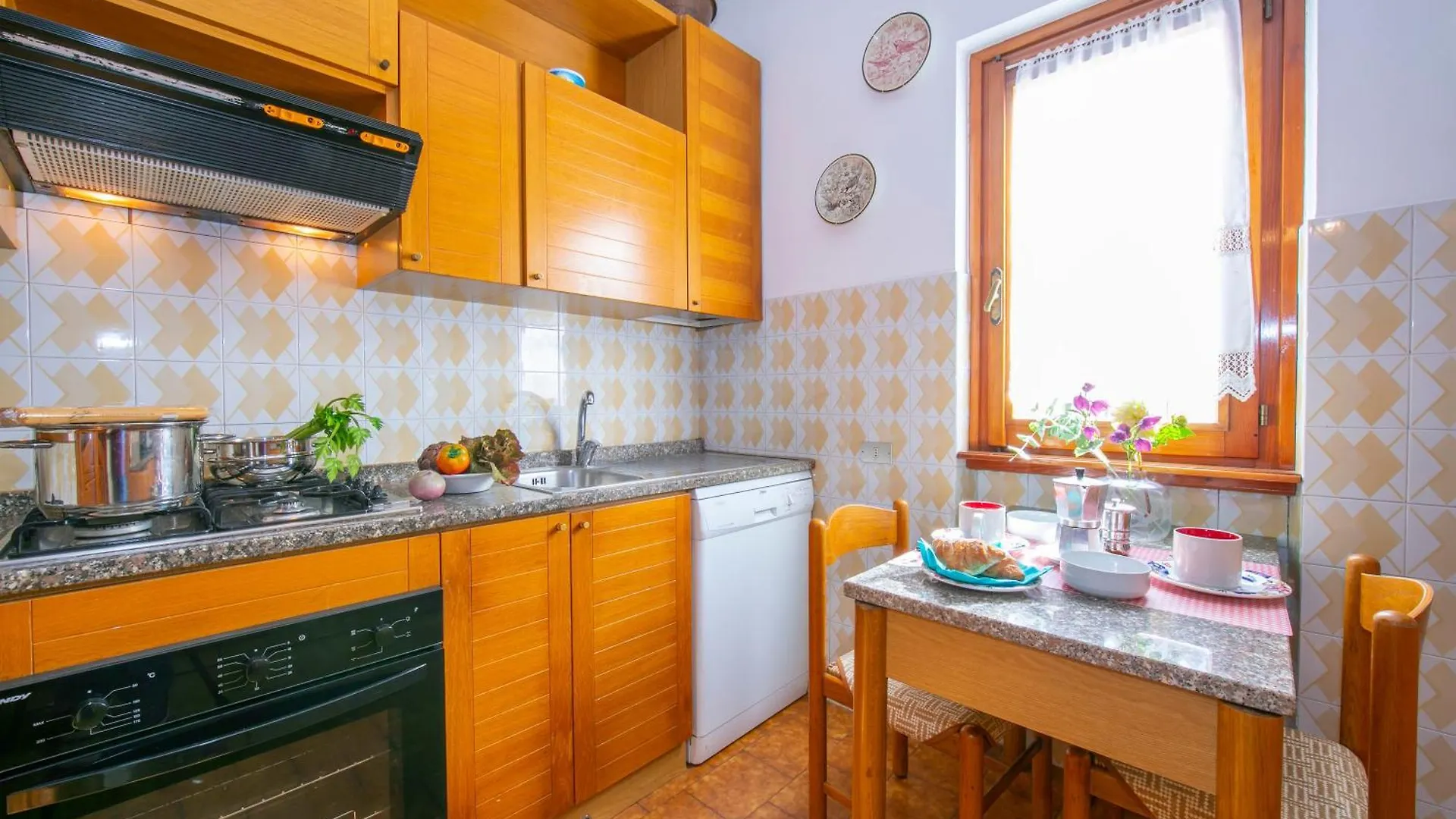 Apartamento Oasi Di Castelveccana Apt Pool And View - Happy Rentals Italia