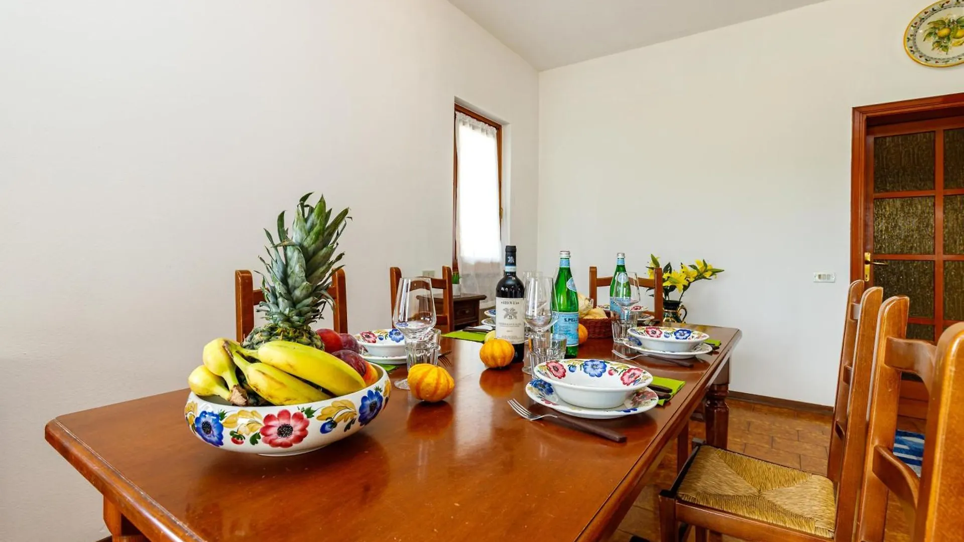 Oasi Di Castelveccana Apt Pool And View - Happy Rentals