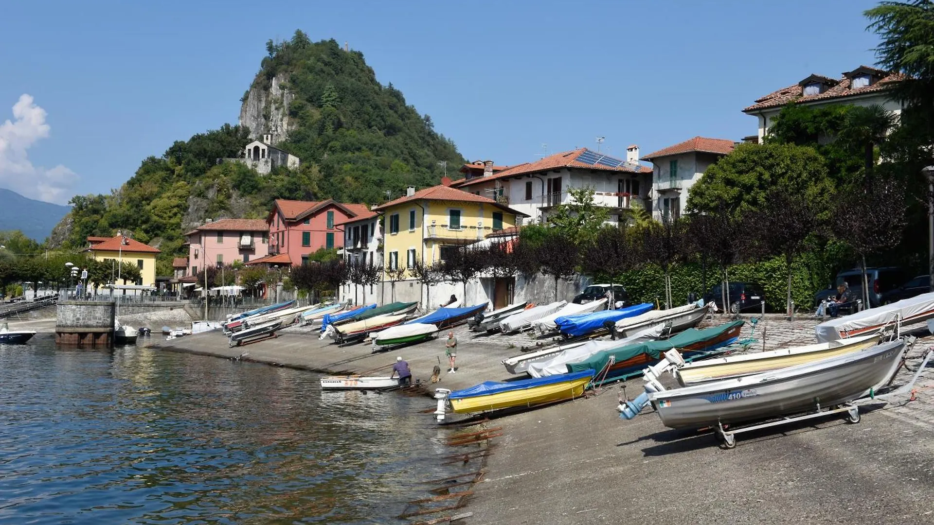 Oasi Di Castelveccana Apt Pool And View - Happy Rentals 0*,  Italia