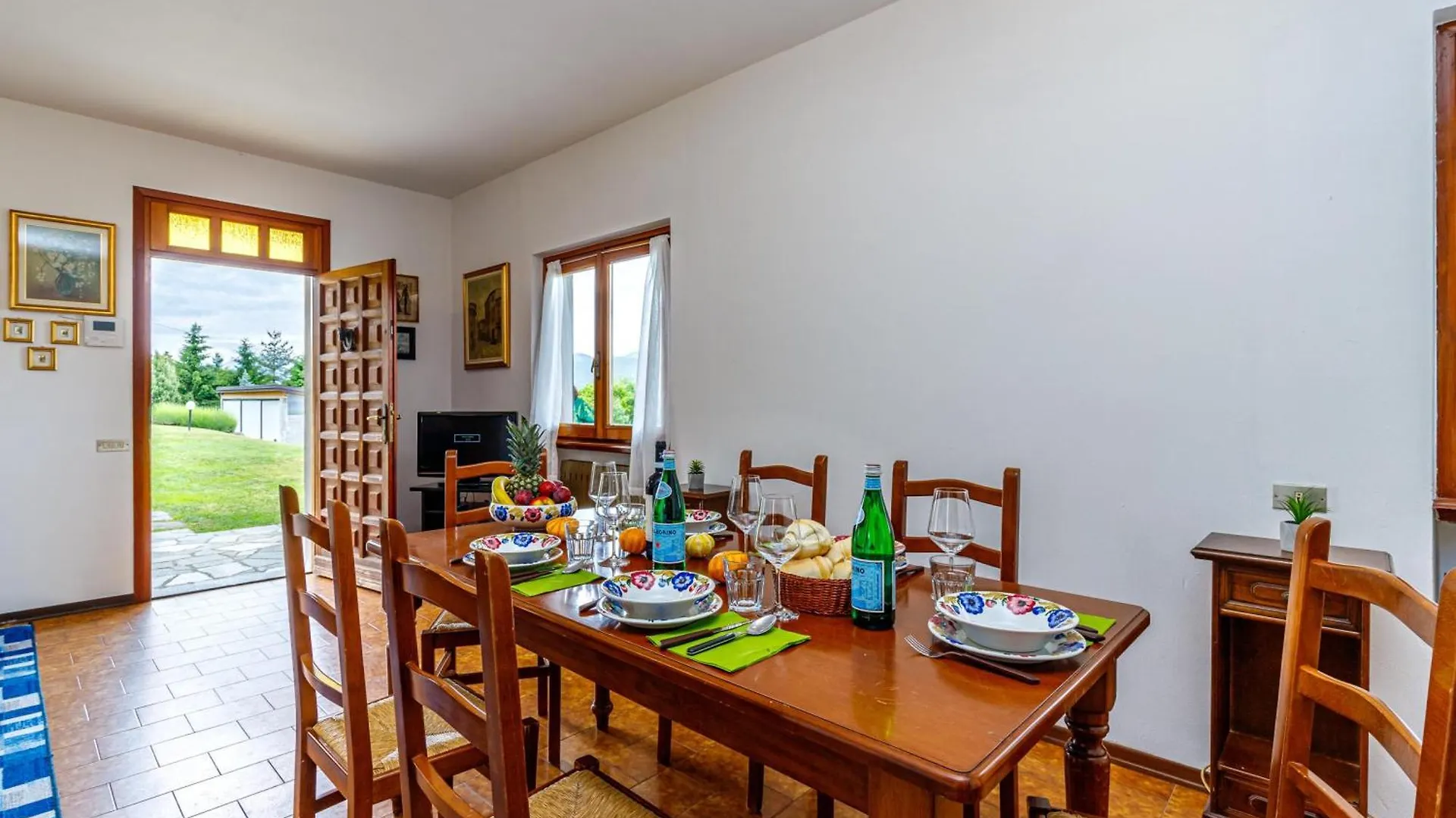 Oasi Di Castelveccana Apt Pool And View - Happy Rentals